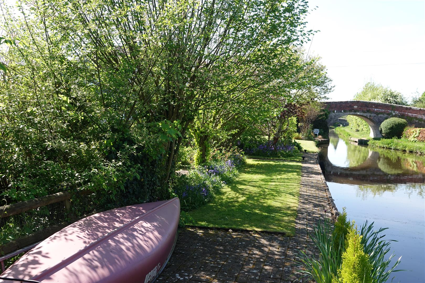 Bridge End , Oswestry, SY11 4PB For Sale Bridge End , Oswestry, SY11 4PB For Sale